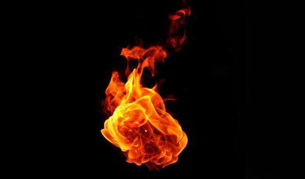 每一位密码都是一道题——谜室密室《易经与十字架》