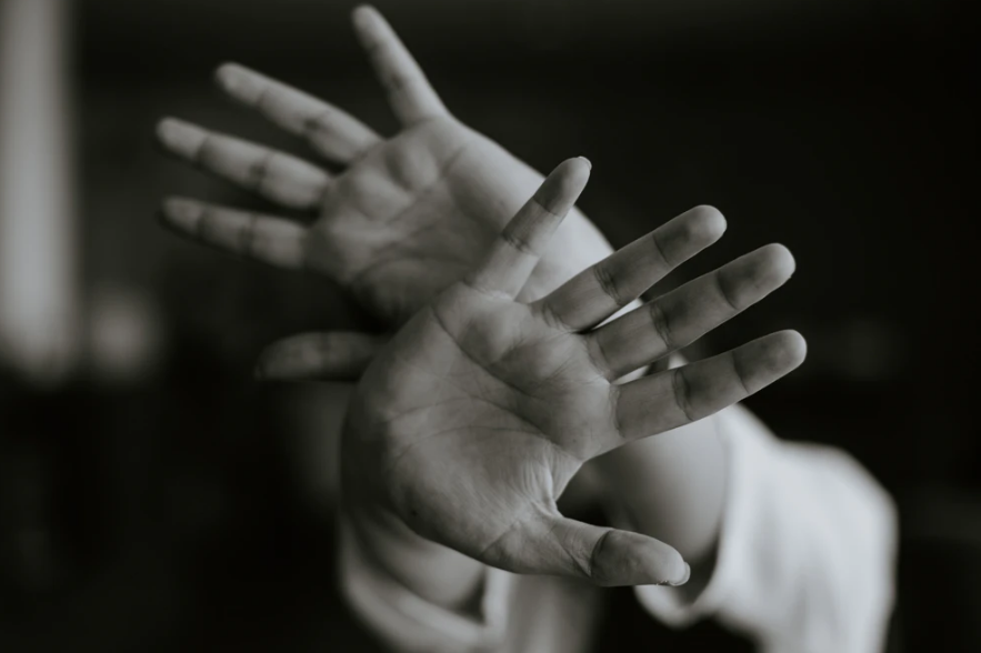 坚守健康绿色的实景娱乐本色，让我们来守护未成年后浪吧！